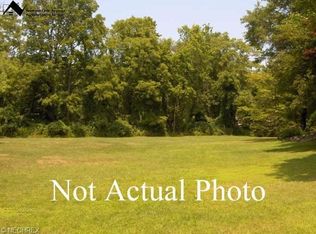 6381 Iroquois Trl, Mentor, OH 44060