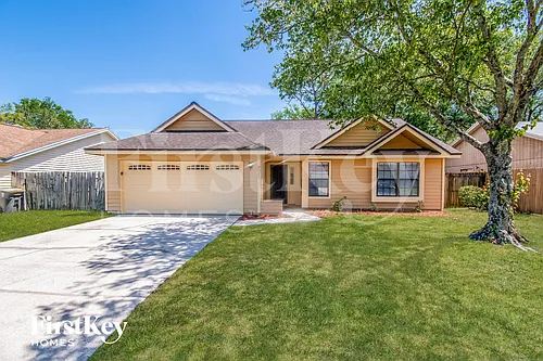 8021 Weather Vane Dr Photo 1