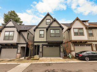 7898 SW Capitol Hill Rd, Portland, OR 97219