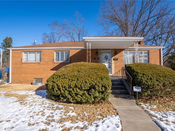 133 Pavia Plz, Verona, PA 15147