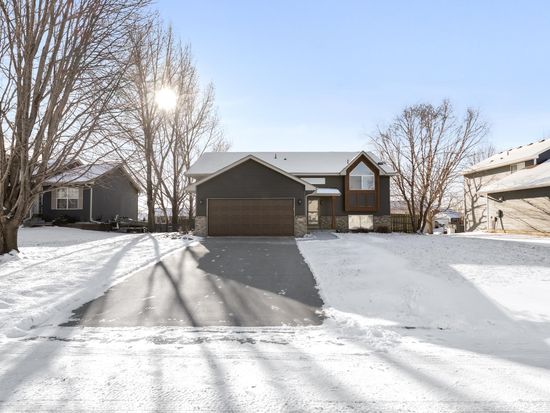 833 Estate St SW, Lonsdale, MN 55046