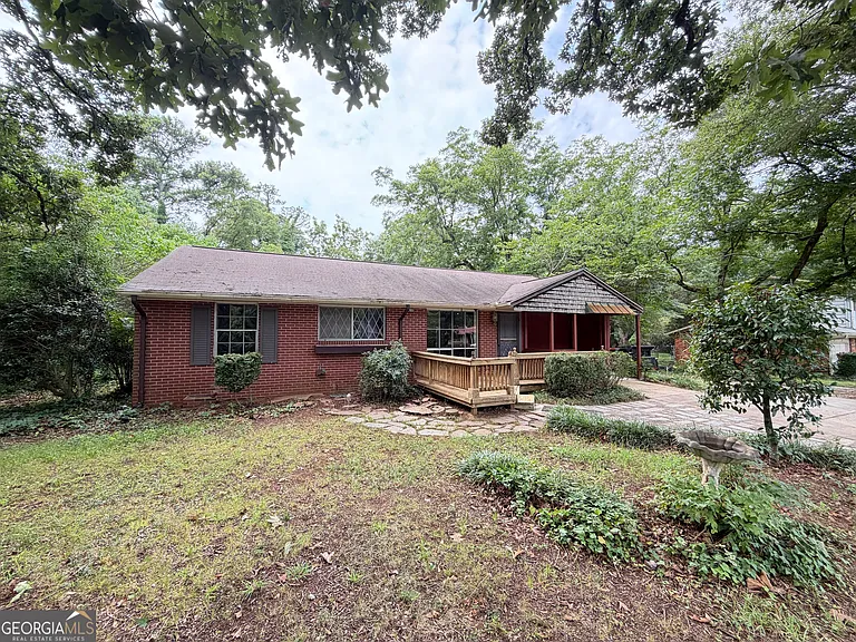 1054 College Station Rd — Photo 1