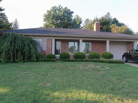 2nd image of 3217 Lansdowne Dr