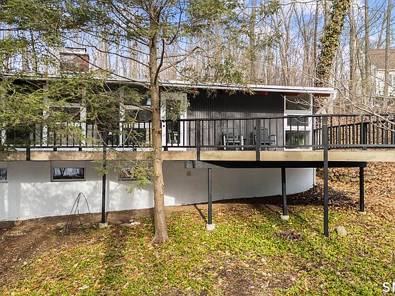 2nd image of 143 Gaylord Mountain Road