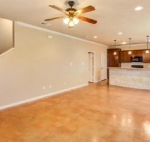 4 bed, 1775 sqft, $2,000 — Photo 4