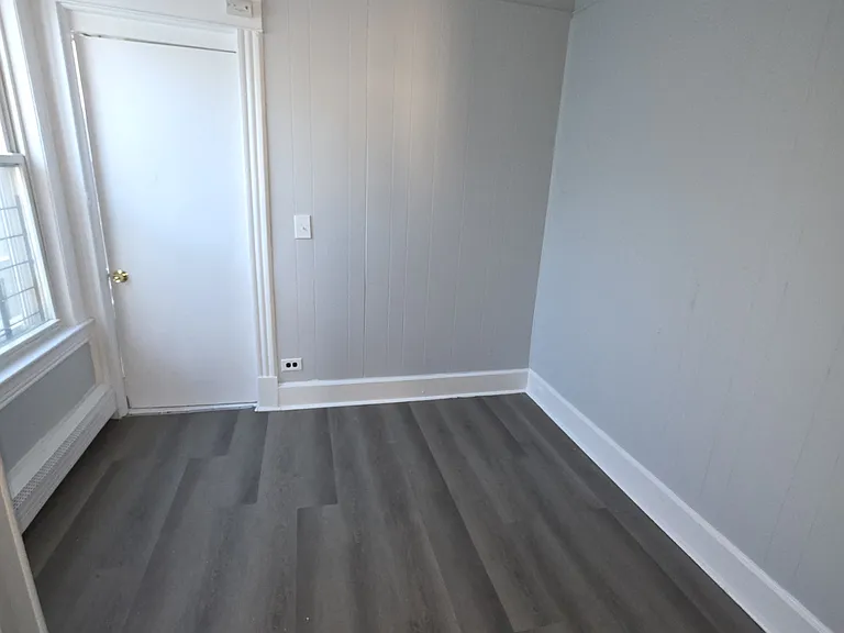 53 Linden St #9 — Photo 6