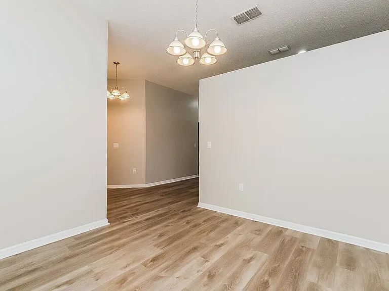 807 Greenbelt Cir — Photo 6