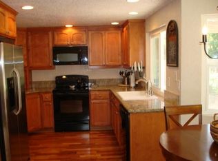 1427 Avenida La Posta, Encinitas, CA 92024