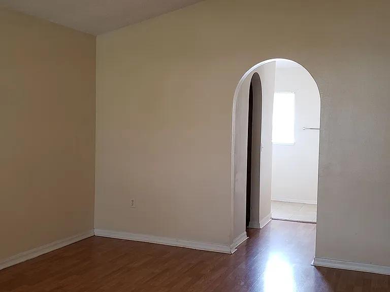 274 Curtis Ave — Photo 19