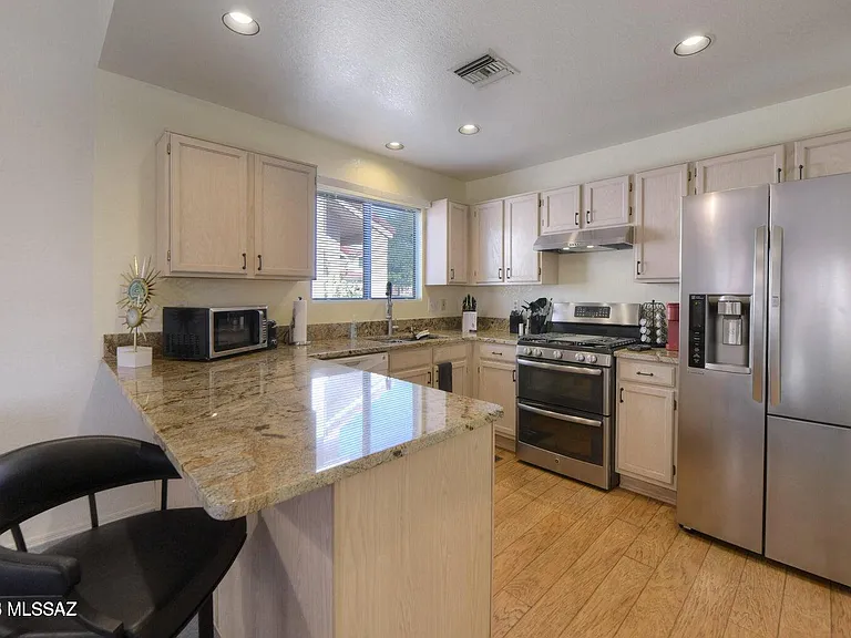 10407 N Fair Desert Dr — Photo 11