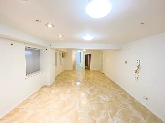 Sold by Remax Edge | media 35