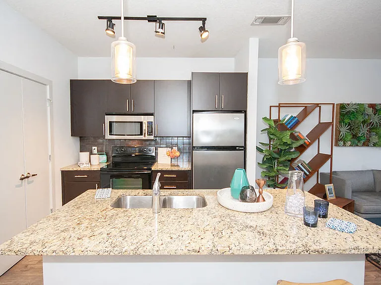 Glenwood Park Lofts — Photo 37