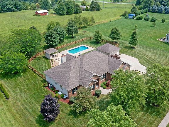 4th image of 112 York Gate Dr