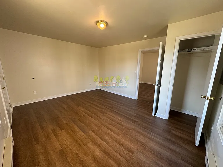 425 Wellons St — Photo 10