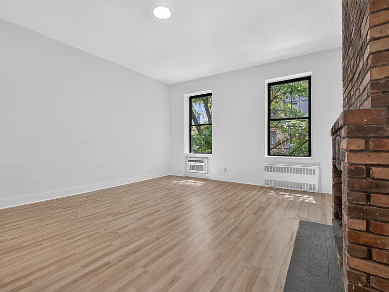 151 W 87th St #2D — Photo 2
