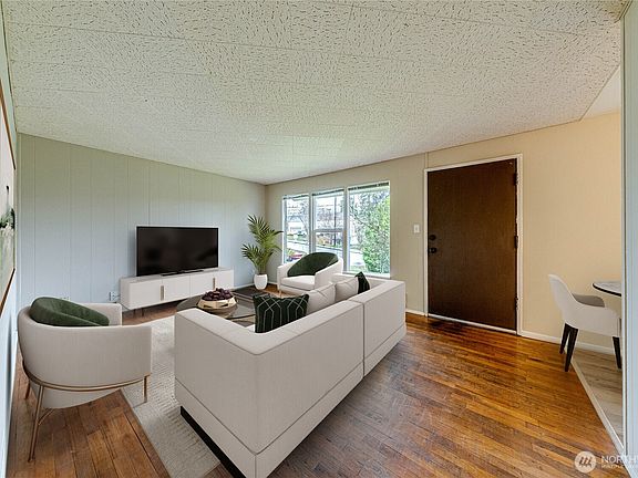 4th image of 21320 68th Avenue W