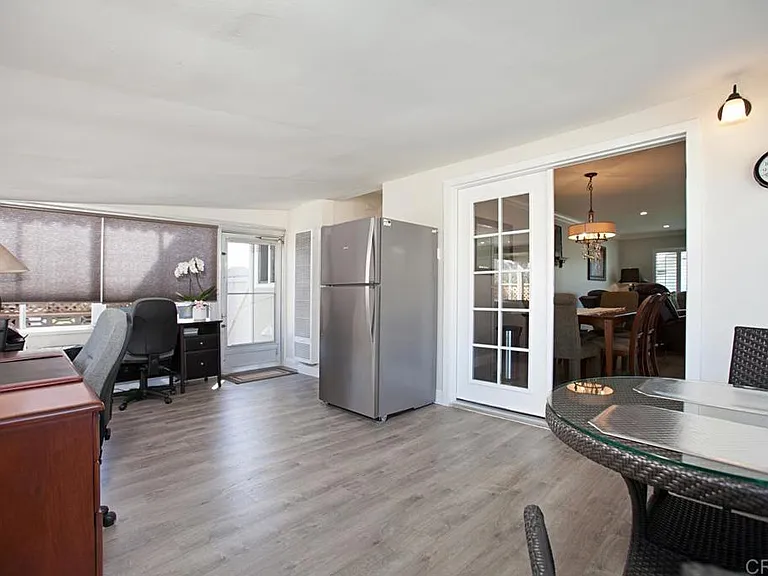 925 La Fiesta Way — Photo 12