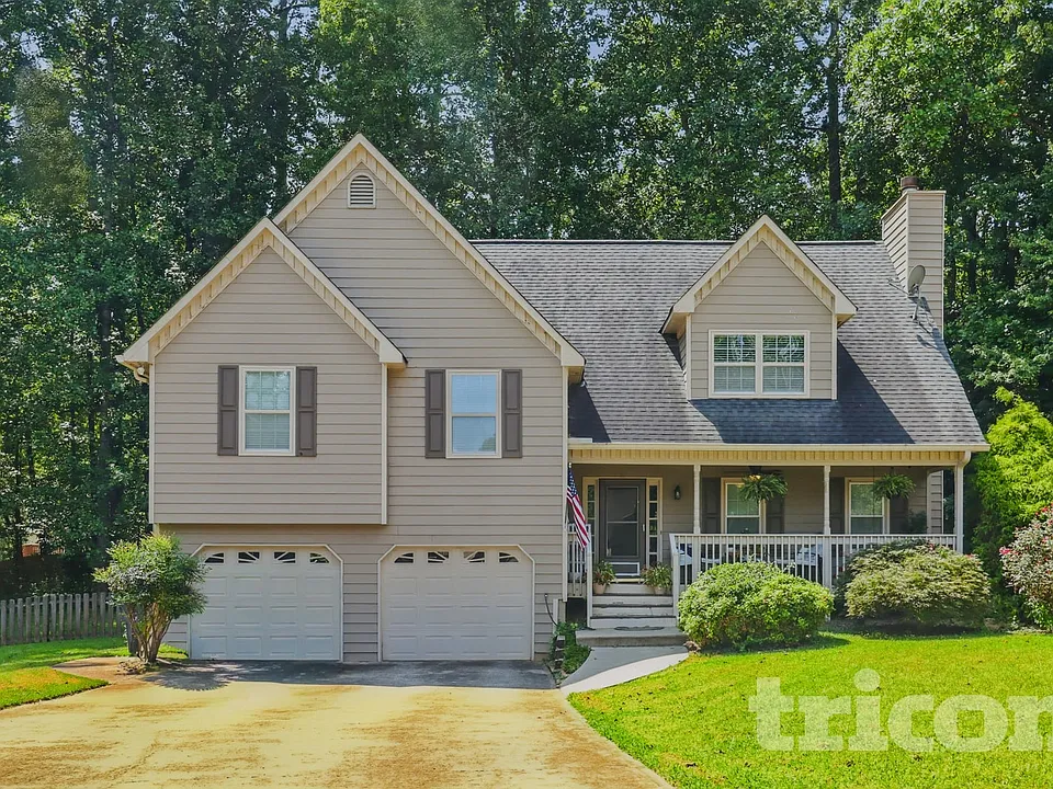 2702 Cheatham Lake Ct NW
