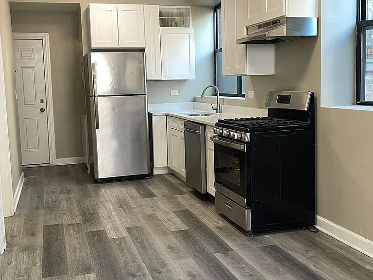 805 S Bishop St — Photo 4