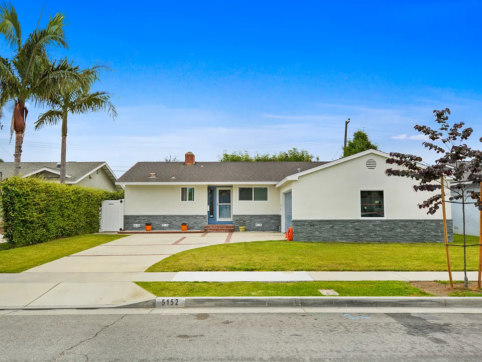 5152 Sparrow Dr