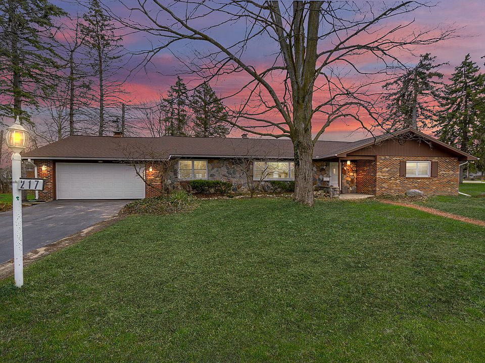 1st image of 217 Leland Dr S