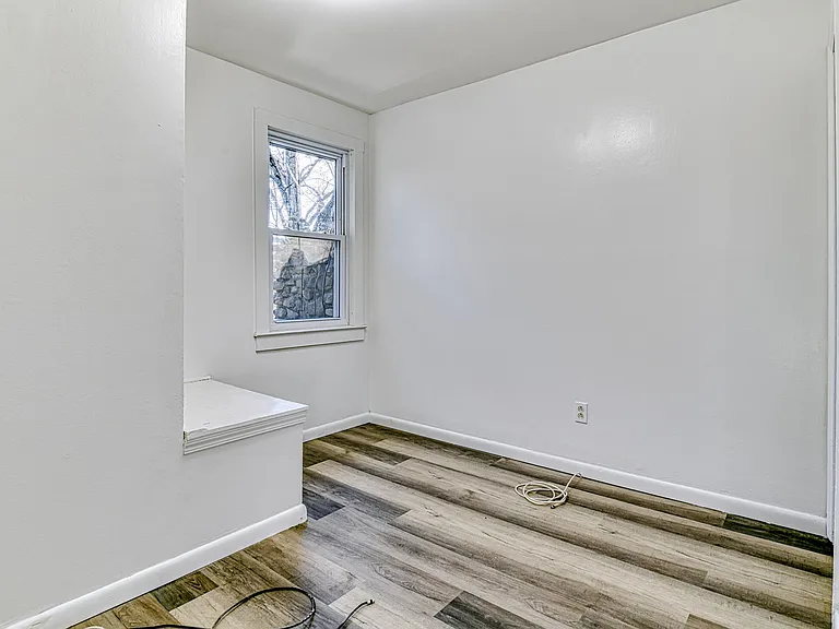 19 Innis Ave — Photo 19