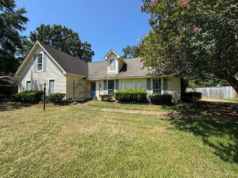33 Sandlewood Dr