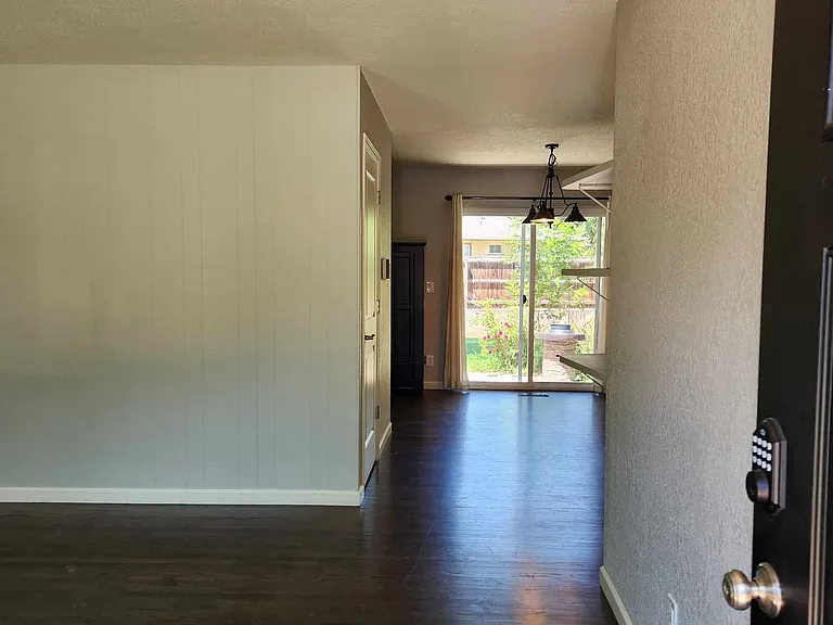 35 Cody Ct — Photo 5