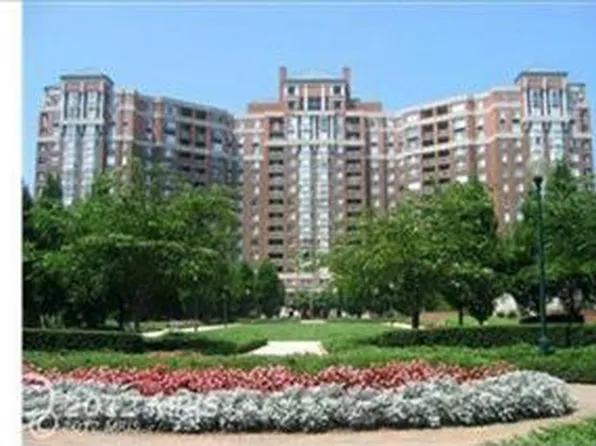 5809 Nicholson Ln APT 509, Rockville, MD 20852