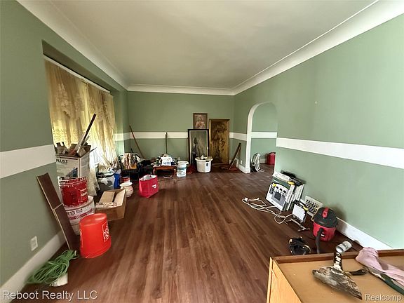 2nd image of 5230 Maplewood St