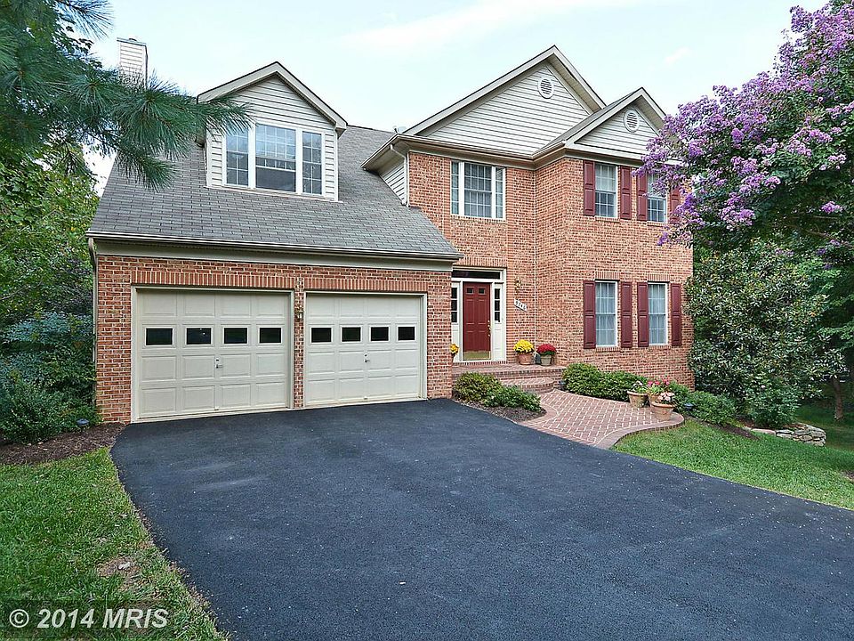 1st image of 9746 Oaktop Ct
