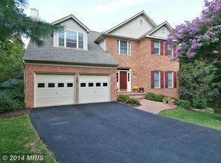 9746 Oaktop Ct, Fairfax Station, VA 22039