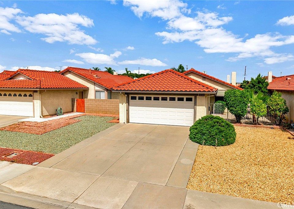 26100 Goldenwood St, Sun City, CA 92586 Zillow