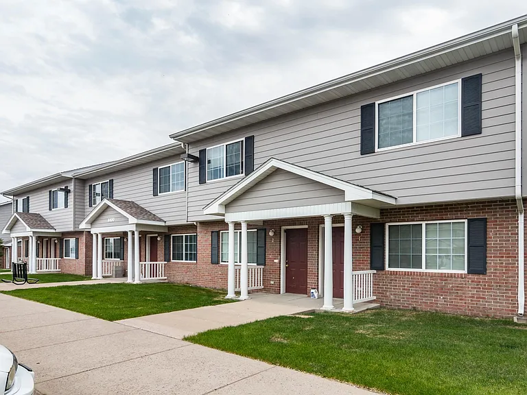 WestPointe Townhomes — Photo 1