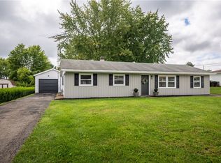 980 Clarksville Rd, Hermitage, PA 16148