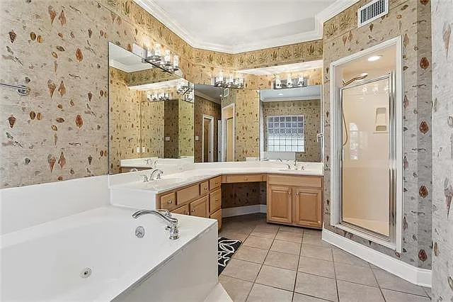 4405 Laplace St — Photo 8
