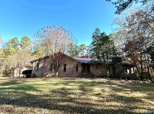 2 King Mountain Rd, Gadsden, AL 35901