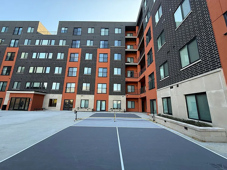 4UP Luxury Apartments — Photo 14