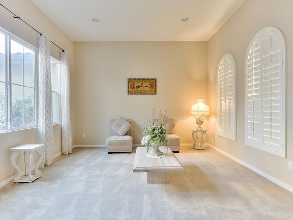 3rd image of 6562 Lehigh Ave