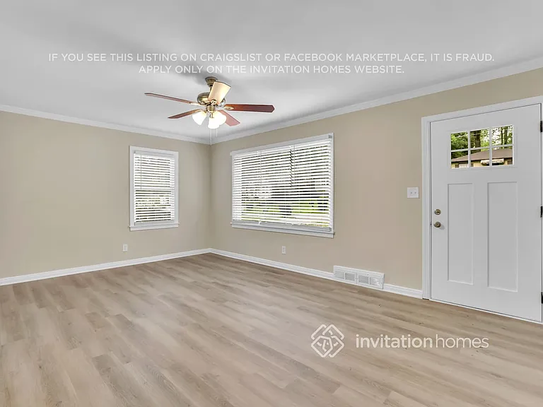2527 Judson Ave — Photo 3