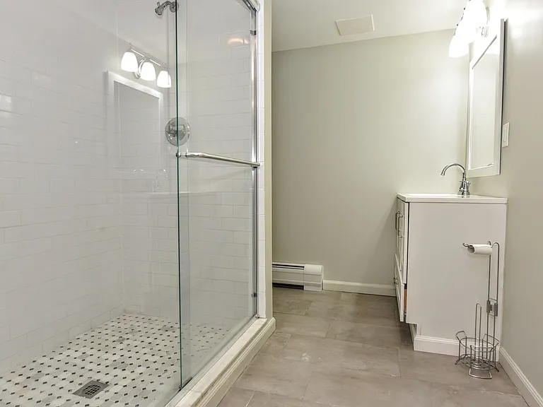 Full Bath Basement