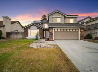 906 Devonshire St, Bakersfield, CA 93312