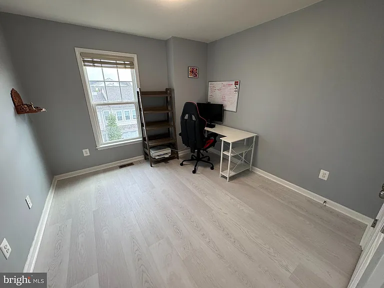 23595 Kingsdale Ter — Photo 34