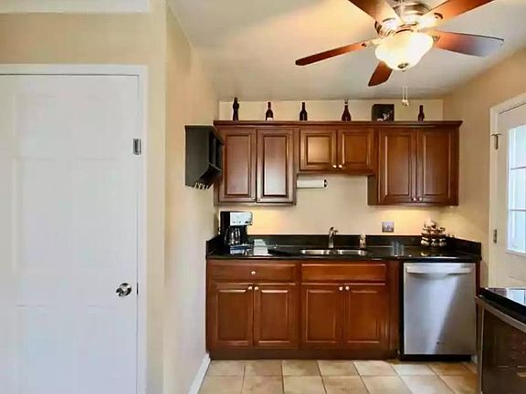 5th image of 6911 Luelda Ave