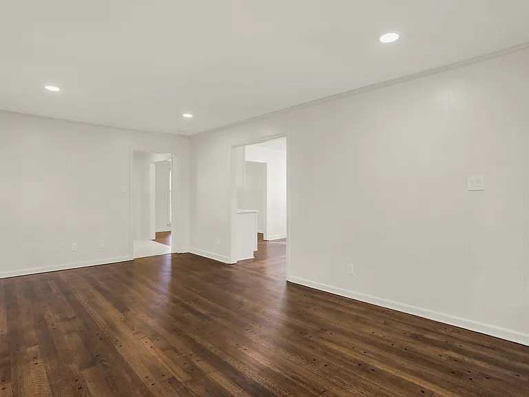 7133 Kings Castle Cv — Photo 17