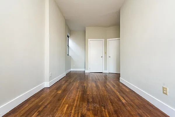 Rented by EXR | media 32