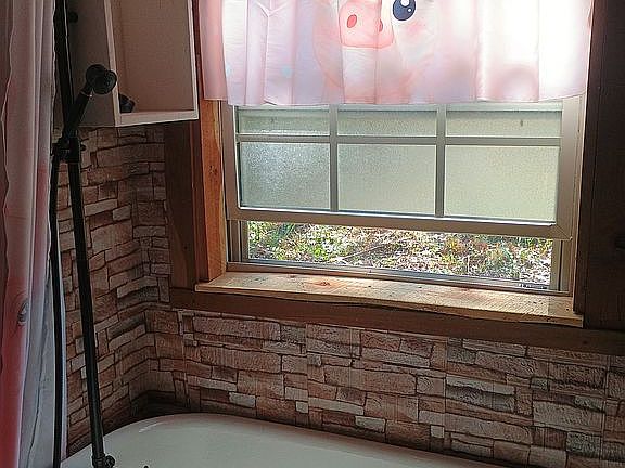 3rd image of 148 Seminole Dr #16
