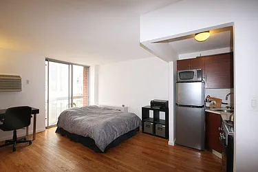 Rented by STAR CITIES INTERNATIONAL PROPERTY CORPORATION