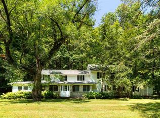 43 S Mountain Rd, Wallkill, NY 12589