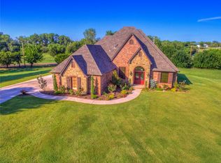 5632 Chateau Ln, Edmond, OK 73034